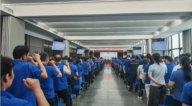 2025年6月 筑牢安全防线 共建和谐企业——红光电气集团2025年安全生产月活动启动仪式隆重举行